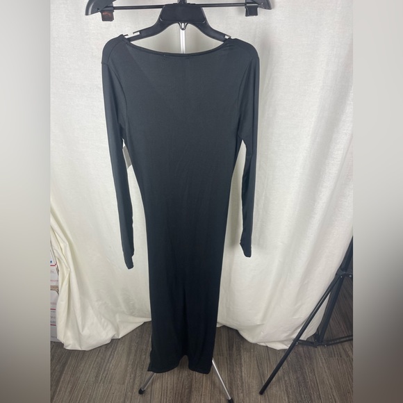 VELVET TORCH V-NECK LONG SLEEVE BLACK MIDI RIBBED DRESS SIZE MEDIUM NWT - Picture 8 of 11